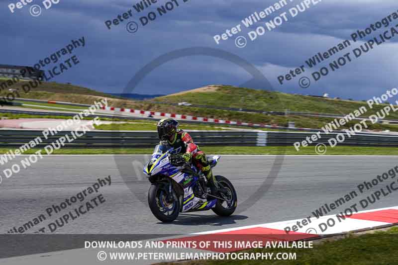 cadwell no limits trackday;cadwell park;cadwell park photographs;cadwell trackday photographs;enduro digital images;event digital images;eventdigitalimages;navarra;no limits trackdays;peter wileman photography;racing digital images;trackday digital images;trackday photos